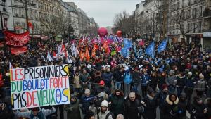 法国全国范围内第14次抗议养老金改革