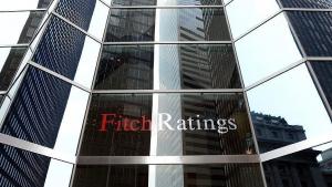 Η Fitch Ratings αναθεώρησε προς τα πάνω τις προβλέψεις για την ανάπτυξη της τουρκικής οικονομίας