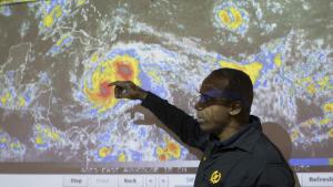 Cuba en pleno preparativos para el huracán Matthew, el quinto de la temporada