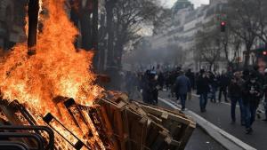 فرانس میں پنشن اصلاحات کے خلاف  مظاہرے جاری