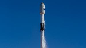 Dél-Korea felbocsátotta az "Falcon 9" nevű rakétával szállított kémműholdat