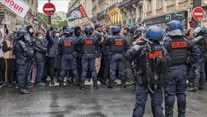 法国拘留一名报道抗议以色列示威的记者