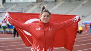 ترک خاتون ایتھلیٹ نے تھروئنگ کپ میں طلائی تمغہ جیت لیا
