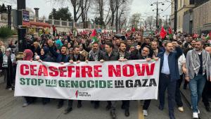 غزہ پر اسرائیل کے حملوں کے خلاف استنبول میں  مظاہرہ