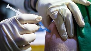 英国批准莫德纳新冠疫苗加强针