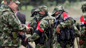 Colombia reanudará diálogos de paz con el Ejército de Liberación Nacional en noviembre