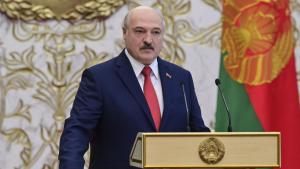 Lukasenko: "Be akarnak vonni minket a háborúba"