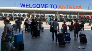 ანტალიის აეროპორტი ივნისში 5 მილიონზე მეტ მგზავრს მოემსახურა