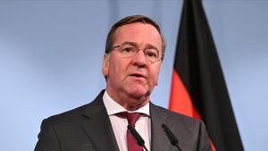 تاکید وزیر دفاع آلمان بر لزوم افقزایش قابلیت جنگی کشور