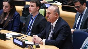 “Los desafíos y conflictos globales aumentan la presión para migrar sobre las personas desesperadas”