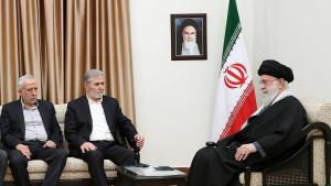Хаменеи Тегеранда Зияд ан-Нахала менен жолугушту
