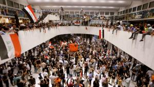 Sədr Hərəkatı İraq parlamentinin buraxılmasını tələb etdi