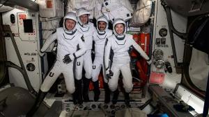 Ekipi i anijes kozmike Crew-3 kthehet në Tokë nga Stacioni Ndërkombëtar Hapësinor (ISS)