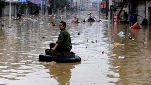 Deslizamiento de tierra e inundaciones en China