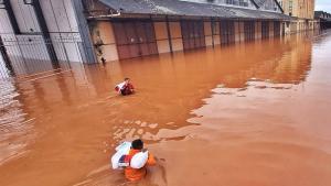 107-re nőtt a brazíliai árvízi katasztrófa halálos áldozatainak száma