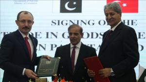 ترکیه و پاکستان توافقنامه تجاری امضا کردند