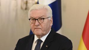 стенмеер қатар айродурумида йерим саәт сақлитилди