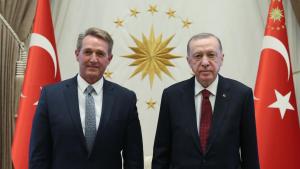 سفیر آمریکا در آنکارا استوارنامه خود را تقدیم رئیس‌جمهور ترکیه کرد
