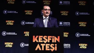 Fatih Donmez partecipa alla prima del documentario "Keşfin Ateşi"