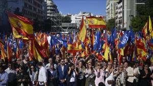 Cerca de 40.000 personas protestan en Madrid contra posible amnistía de políticos catalanes
