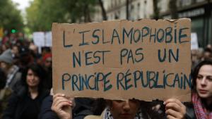 پیرس میں نسل پرستی اور اسلام دشمنی کے خلاف مظاہرہ