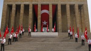 پیام ارکان دولتی ترکیه به مناسبت 19 می بزرگداشت آتاتورک و عید ورزش و جوانان