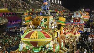 Braziliya karnavalı kiçekterelde