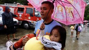 Impacto do Tufão Toraji leva à evacuações massivas nas Filipinas