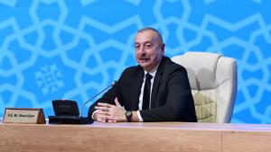 Алиев: «Кээ бир мамлекеттердин башка элдерге колония катары мамиле кылышына жол бере албайбыз»,-