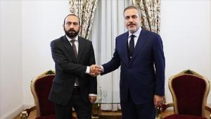 Хакан Фидан Армения Сыртқы істер министрімен сөйлесті