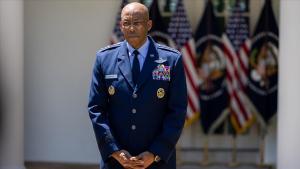 général charlés brown amérika armiyesi bash ishtab bashliqliqigha teyinlendi