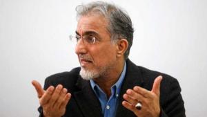 اقتصاددان سرشناس ایرانی به فروش نفت ایران توسط اشخاص اعتراض کرد