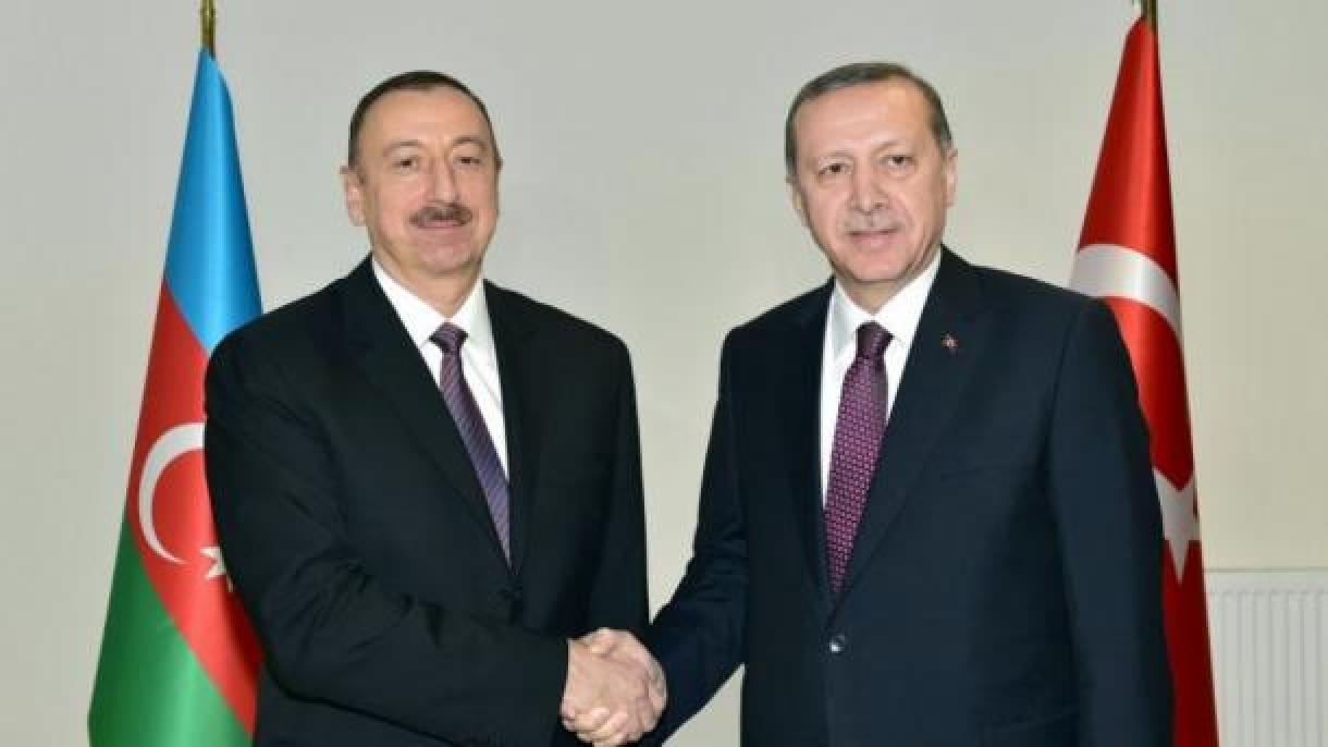 Erdogan parabeniza Aliev no aniversário da República do Azerbaijão