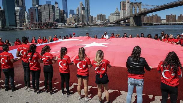 New York​da Türk Şənliyi