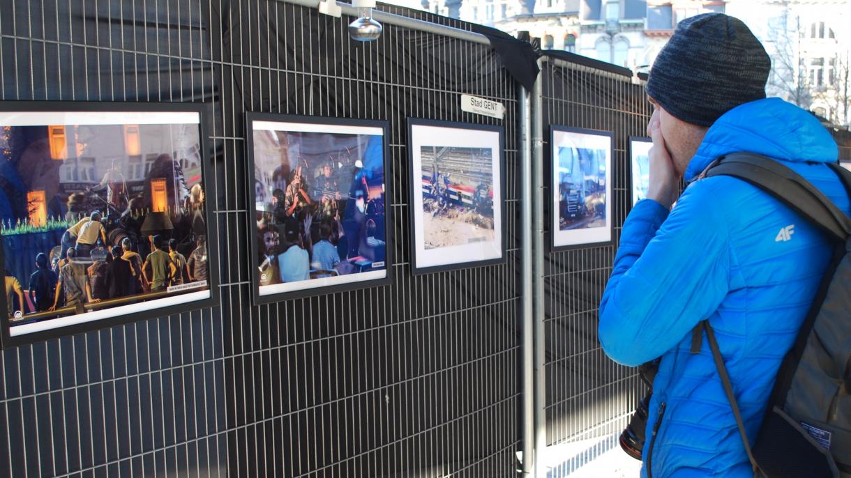 Inauguran una exposición de fotos sobre el 15 de julio en Bélgica