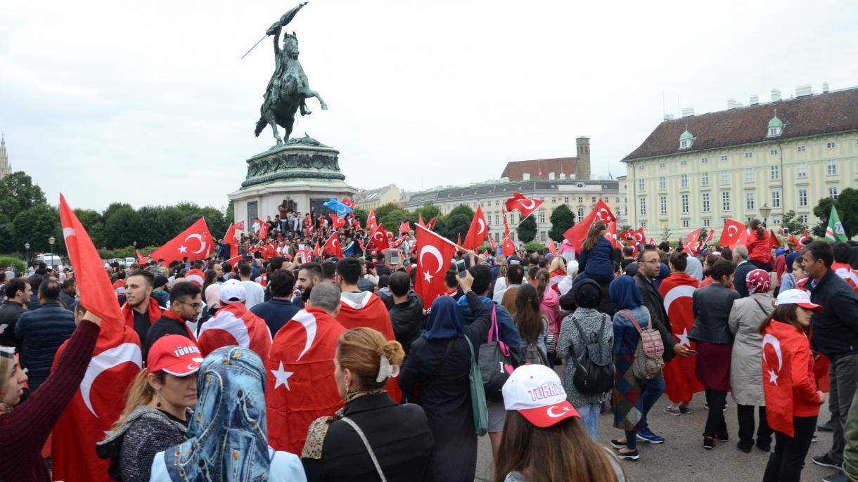 Ավստրիայում բարձրանում է օտարների դեմ ատելություն եւ ծայրահեղությունը