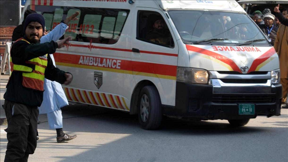 Legalább 12 rendőr halt meg a pakisztáni Swat régió rendőrőrsén történt robbanásban