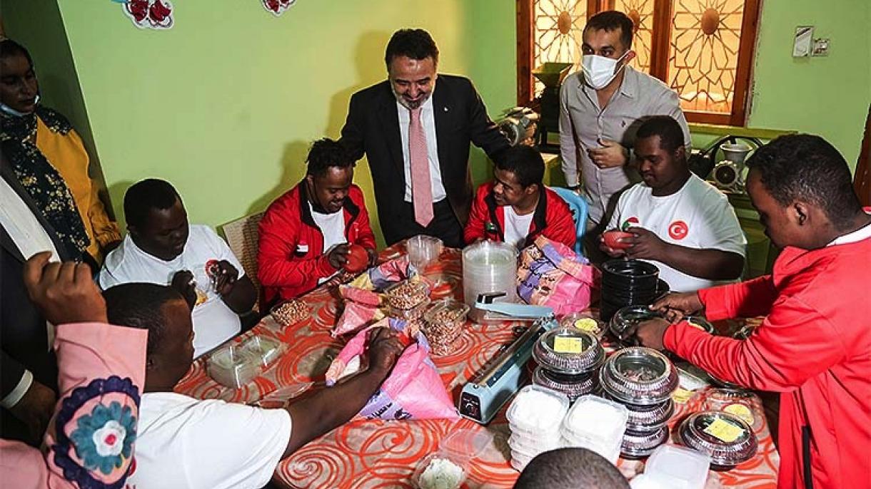 تۆرکیه سودان داقی داون سندروملی آداملار اۆچین مرکز قوردی