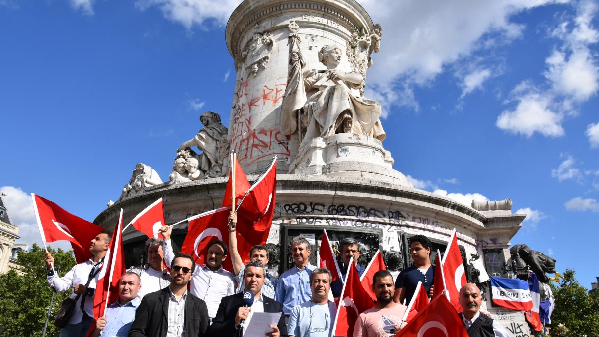 paris fetö protesto.jpg