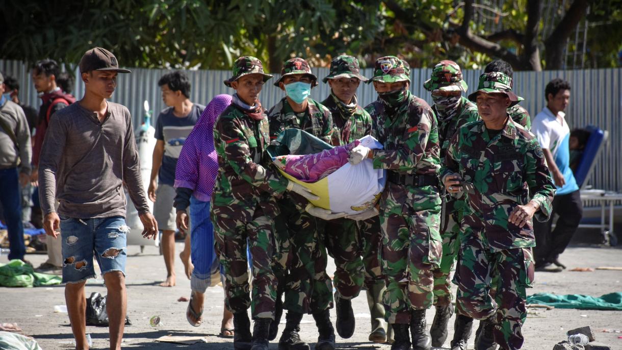 Llega a 91 el número de víctimas mortales del sismo de 7 grados en Lombok, al este de Indonesia
