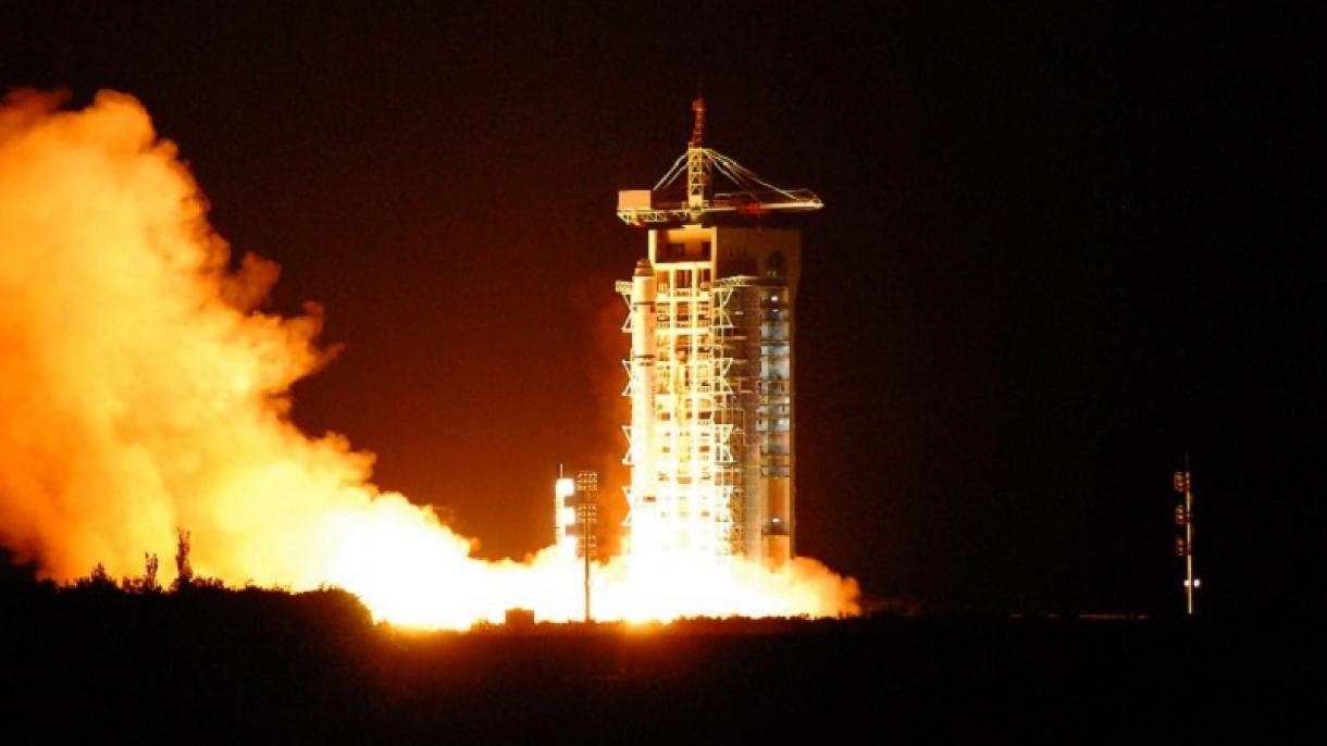 China lanza el primer satélite de comunicación cuántica del mundo