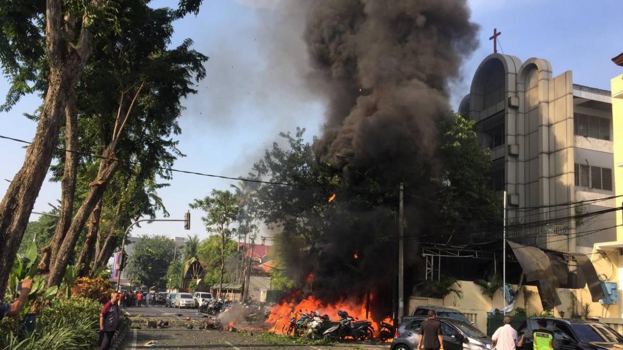 انڈونیشیا: کلیسا پر بم حملہ، 14 افراد زخمی