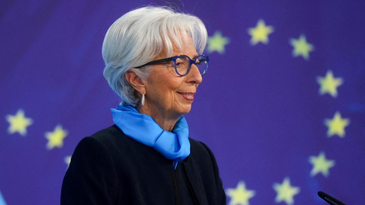 Lagarde: "Hay una probabilidad fuerte para aumentar las tasas de interés"
