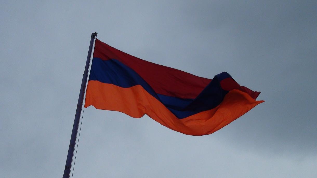 Ermenistan, Russiýa Nota Berdi
