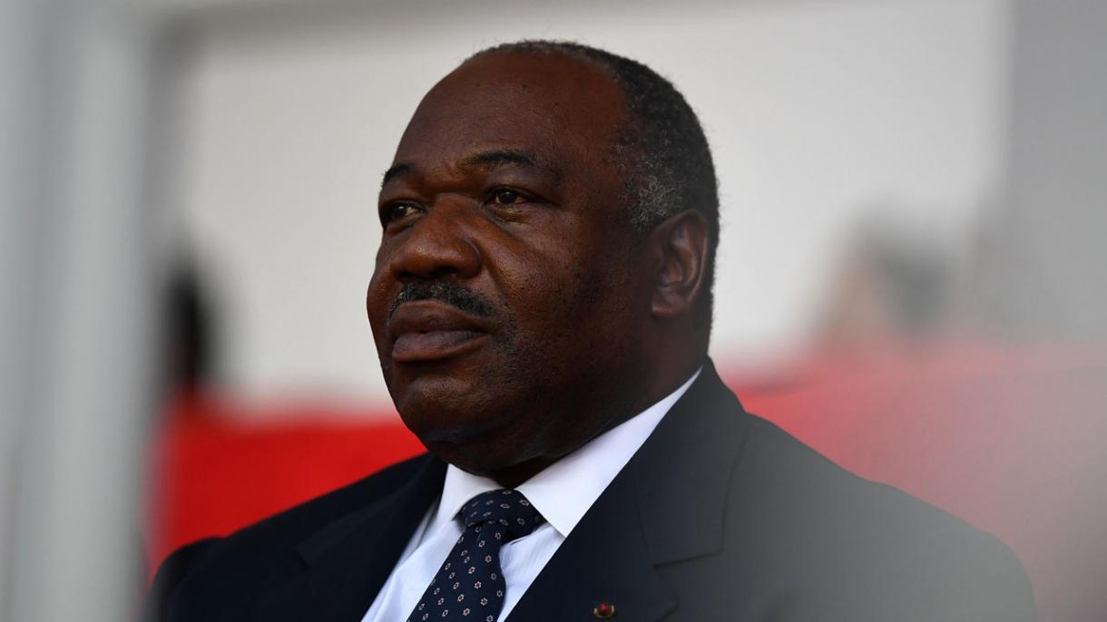 Президентът на Габон напусна Рияд...
