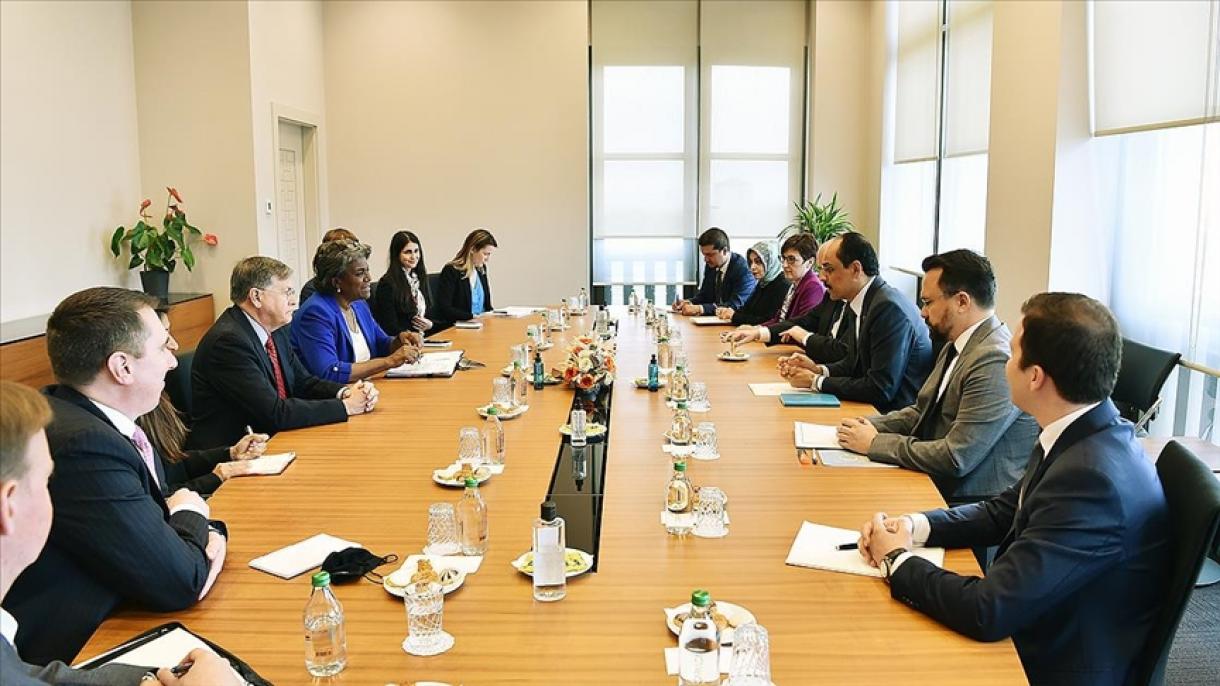 Ibrahim Kalın se reúne con Linda Thomas-Greenfield, la embajadora de EEUU ante la ONU