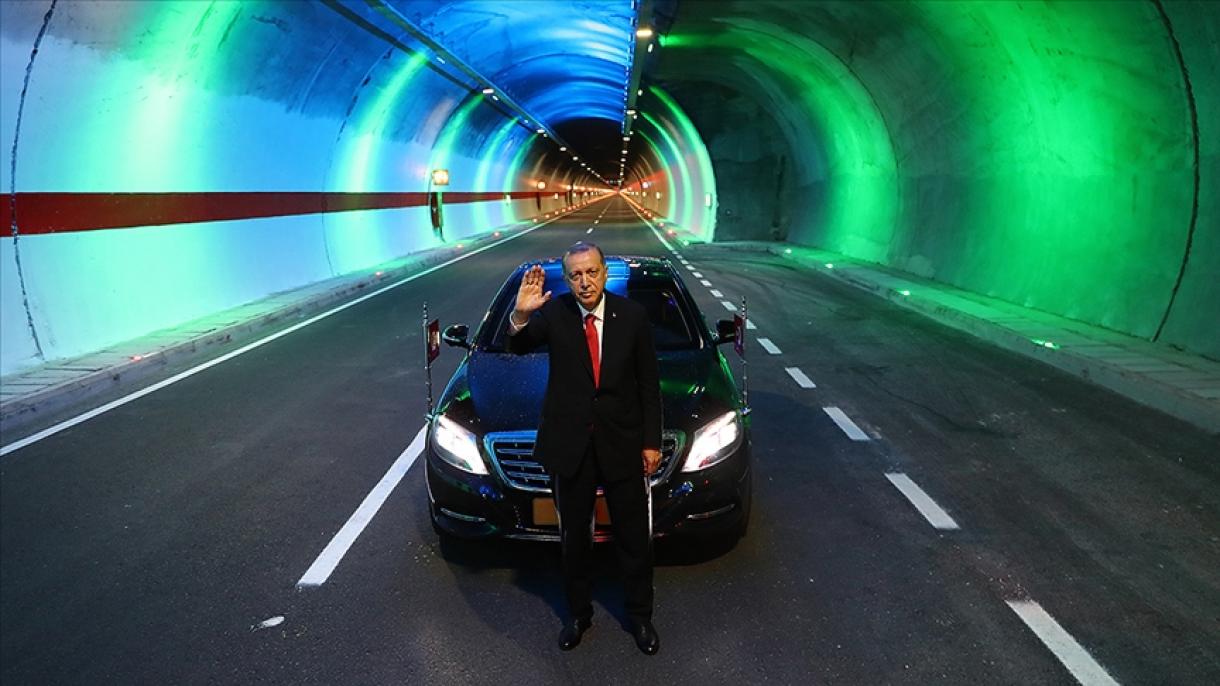 Erdogan: "Abrimos 364 túneles con una longitud de 567 kilómetros en 19 años"