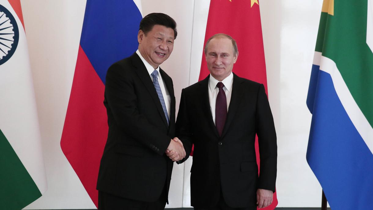 China pide a Rusia aplicar la asociación de cooperación estratégica