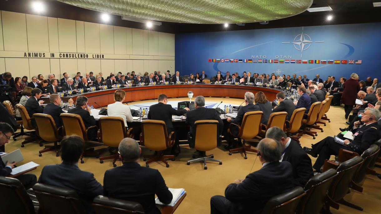 Secretario general de OTAN: “Deben continuar sanciones económicas contra Rusia”