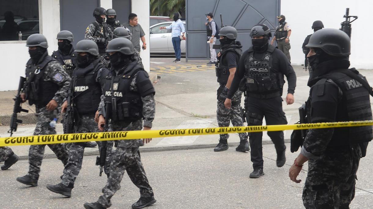 رئیس جمهور اکوادور: به نیروهای مسلح اختیار کامل دادم